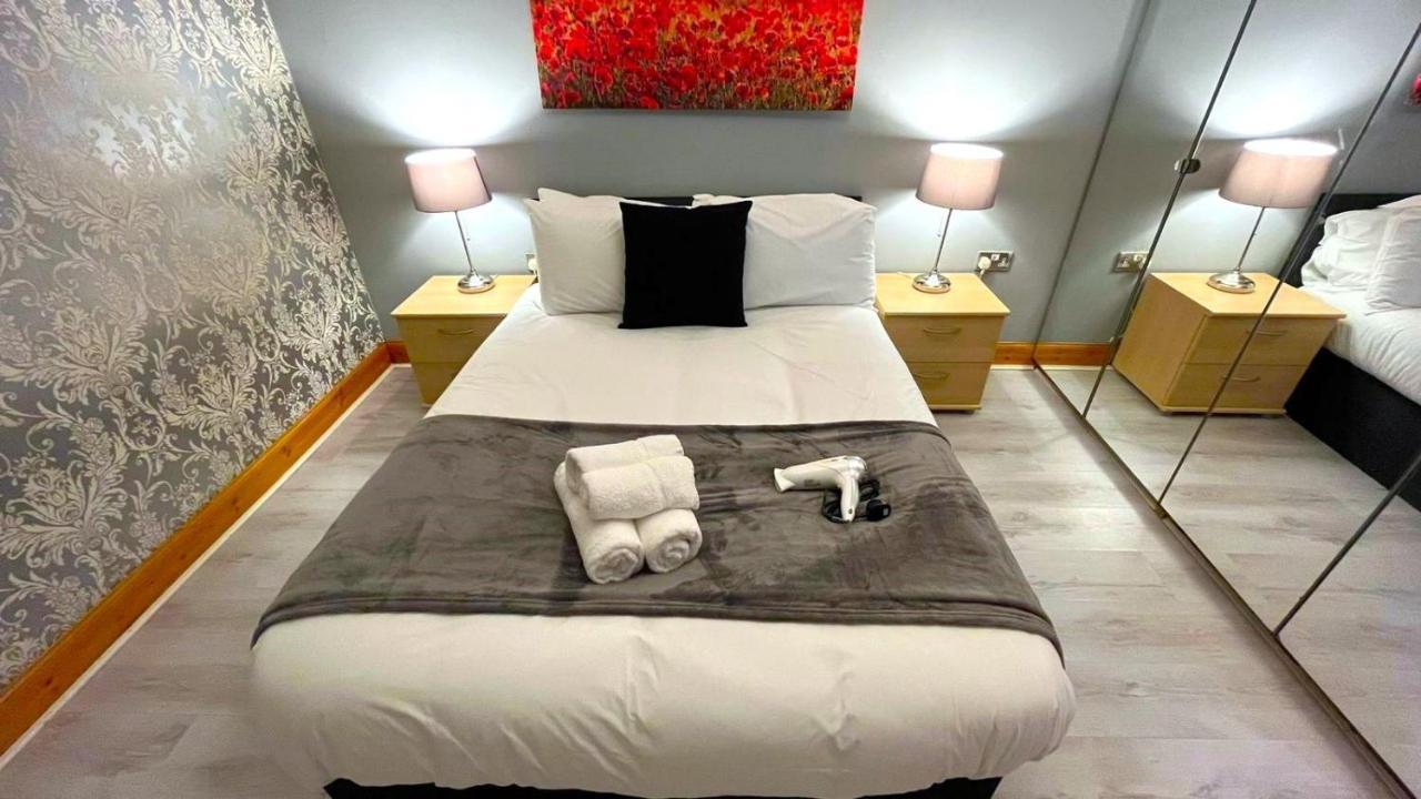 Elegant 2 Bedroom Chalet เอดินบะระ ภายนอก รูปภาพ